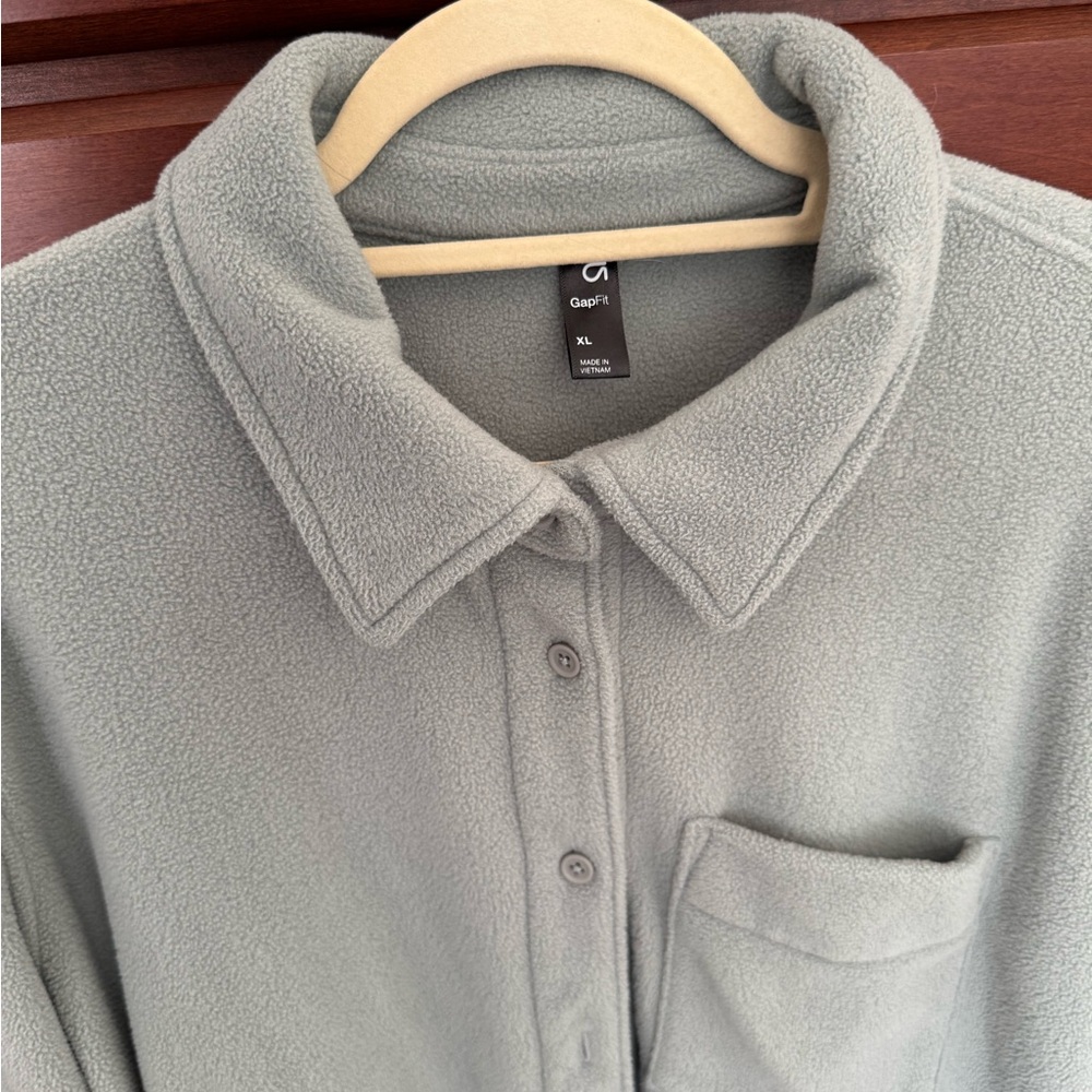 GAP Gray/Mint Fleece Pullover